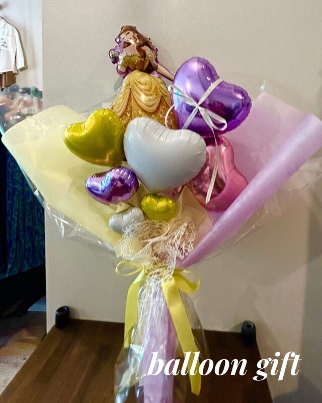 🎀 プリンセスモチーフのバルーンギフト 🎀

上品なカラーでまとめた、
大人かわいい雰囲気のバルーンブーケ💐✨

誕生日や発表会、記念日などの特別な日にぴったり。
ふんわりと華やかに、心に残る贈り物を🎁

完全オーダー制で、カラーやバルーンの組み合わせもご相談OKです𓂃𓈒𓏸
🩷ご注文・お問い合わせはプロフィールのリンクから🩷
@meyu_balloon 

#バルーンギフト #バルーンブーケ #誕生日プレゼント #大人かわいい #プリンセスギフト #オーダーメイドギフト #meyuballoon #東大阪 #全国発送#配達 #成人式 #卒業式